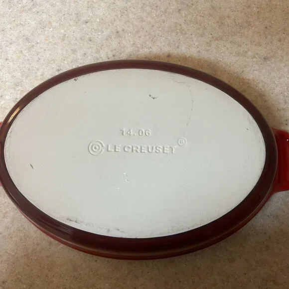 Le Creuset oval gratin in Cerise - Picture 2 of 3